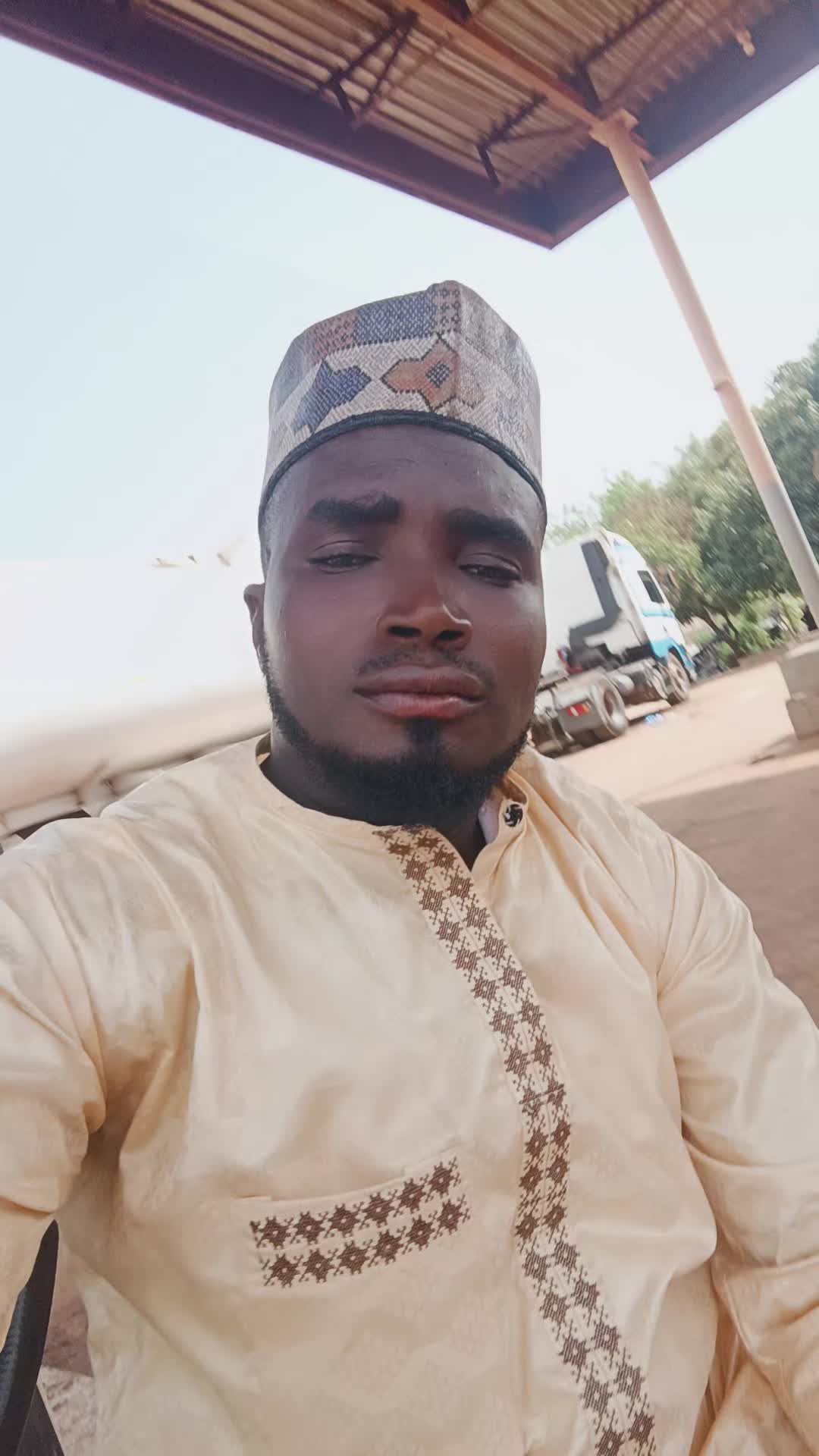 @Umar Mai ki