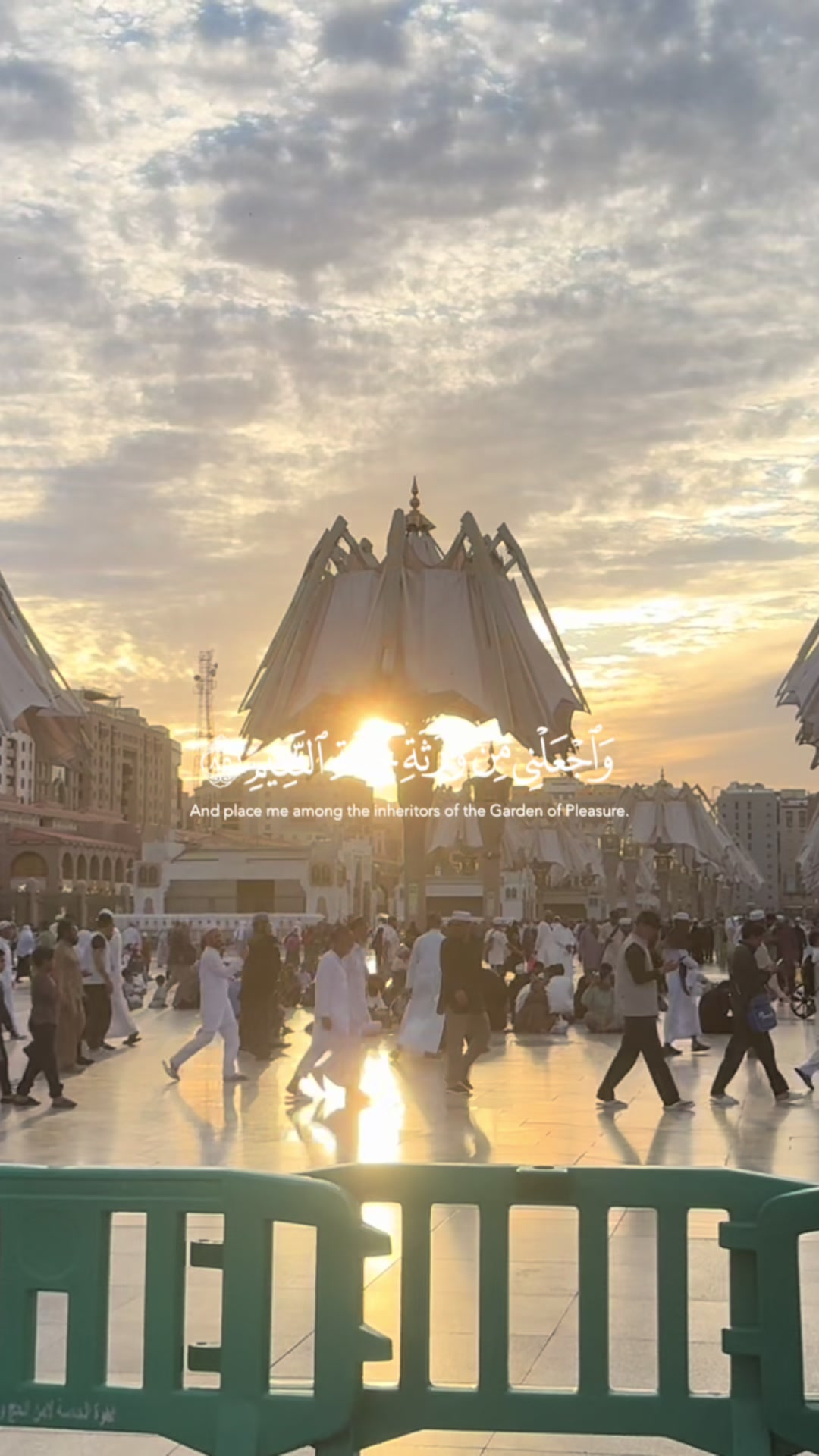 @لادقاني حُر