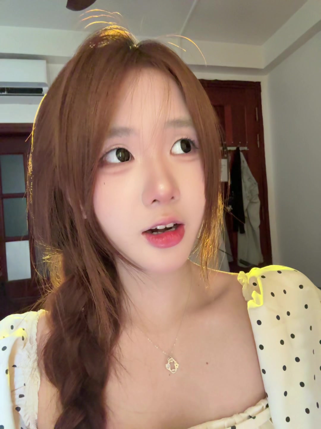 @Thảo vân lên xe anh!