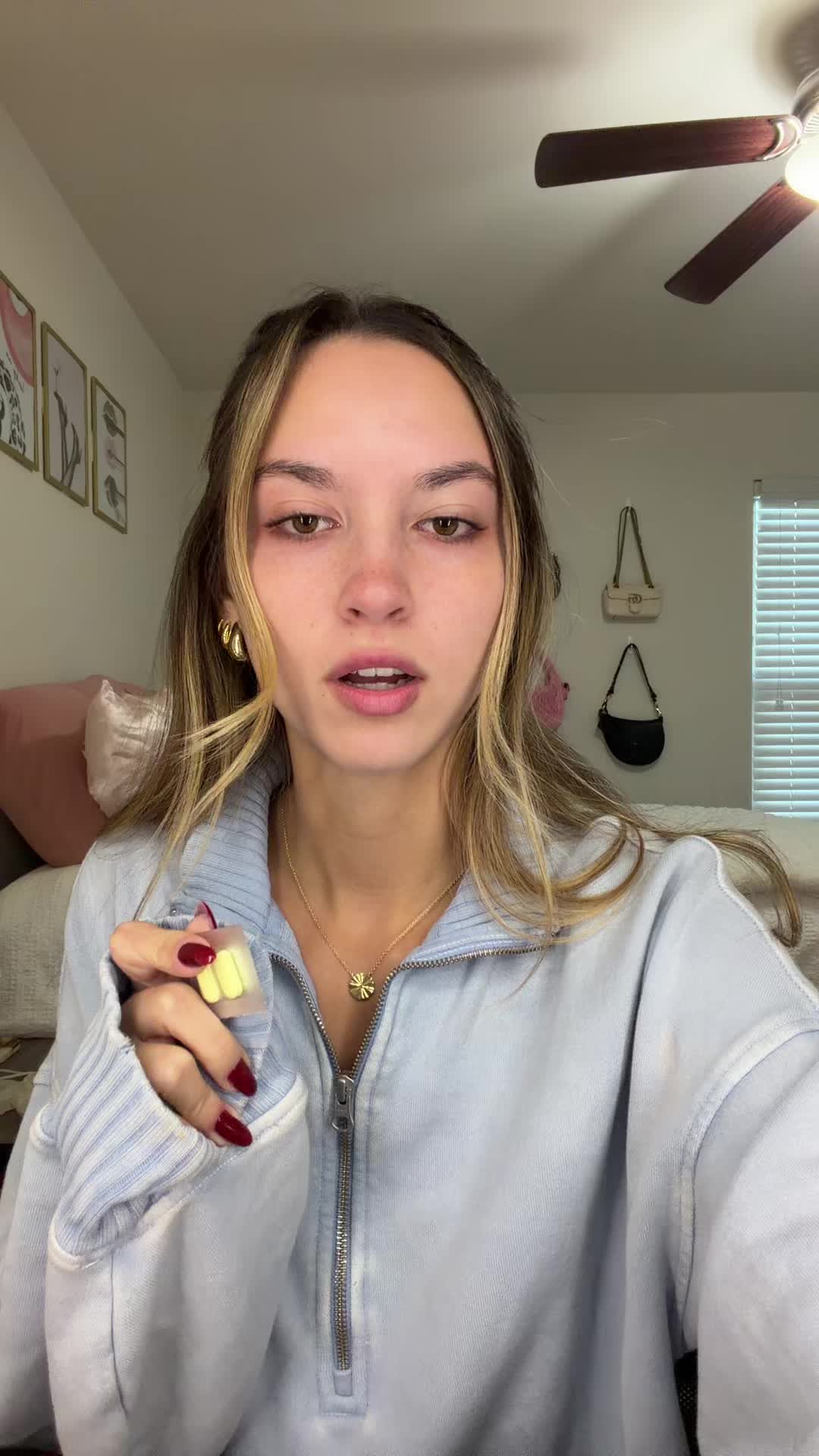 @juliaawhitaker