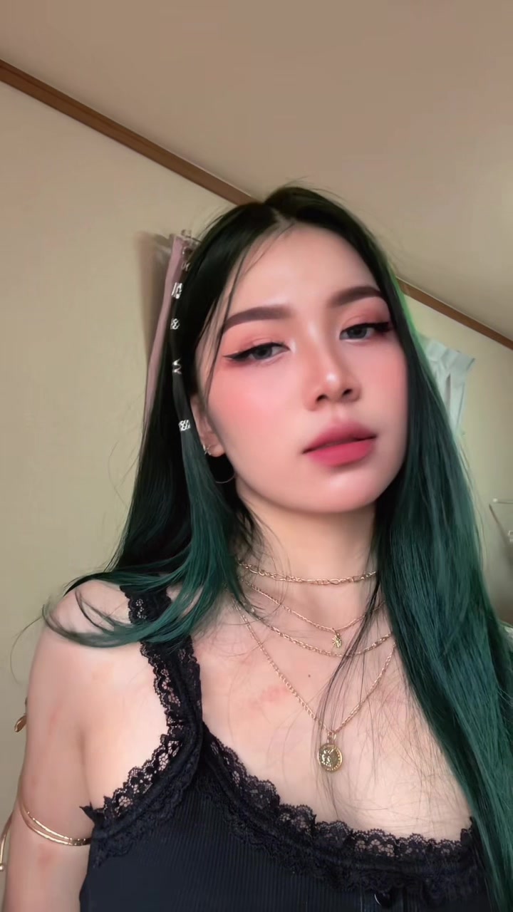 @๐๐ฅ๐๐
ฒ๐ฒ๐