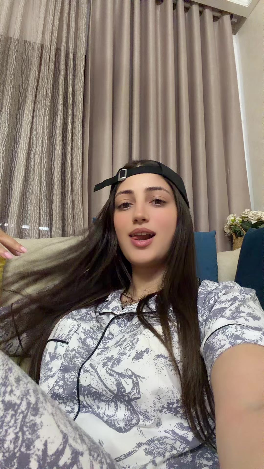 @Ghozlene