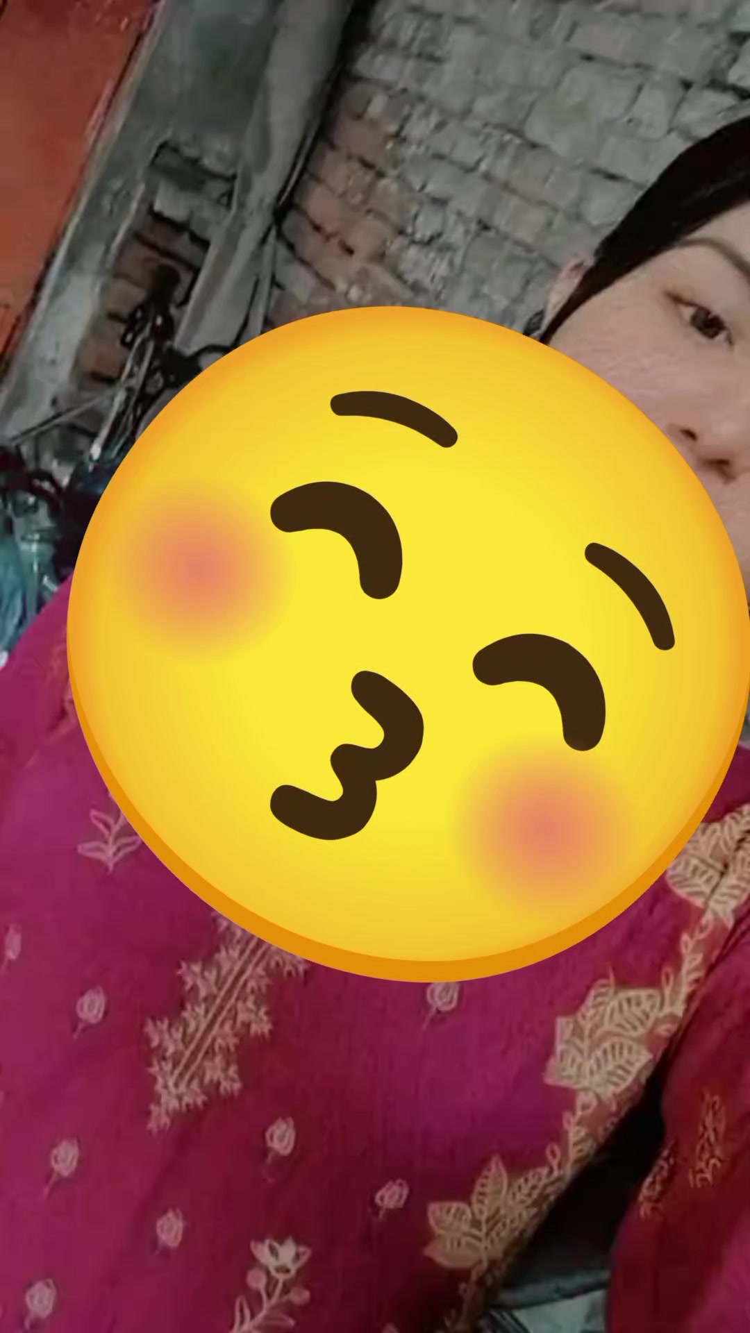 @Amna Queen💫