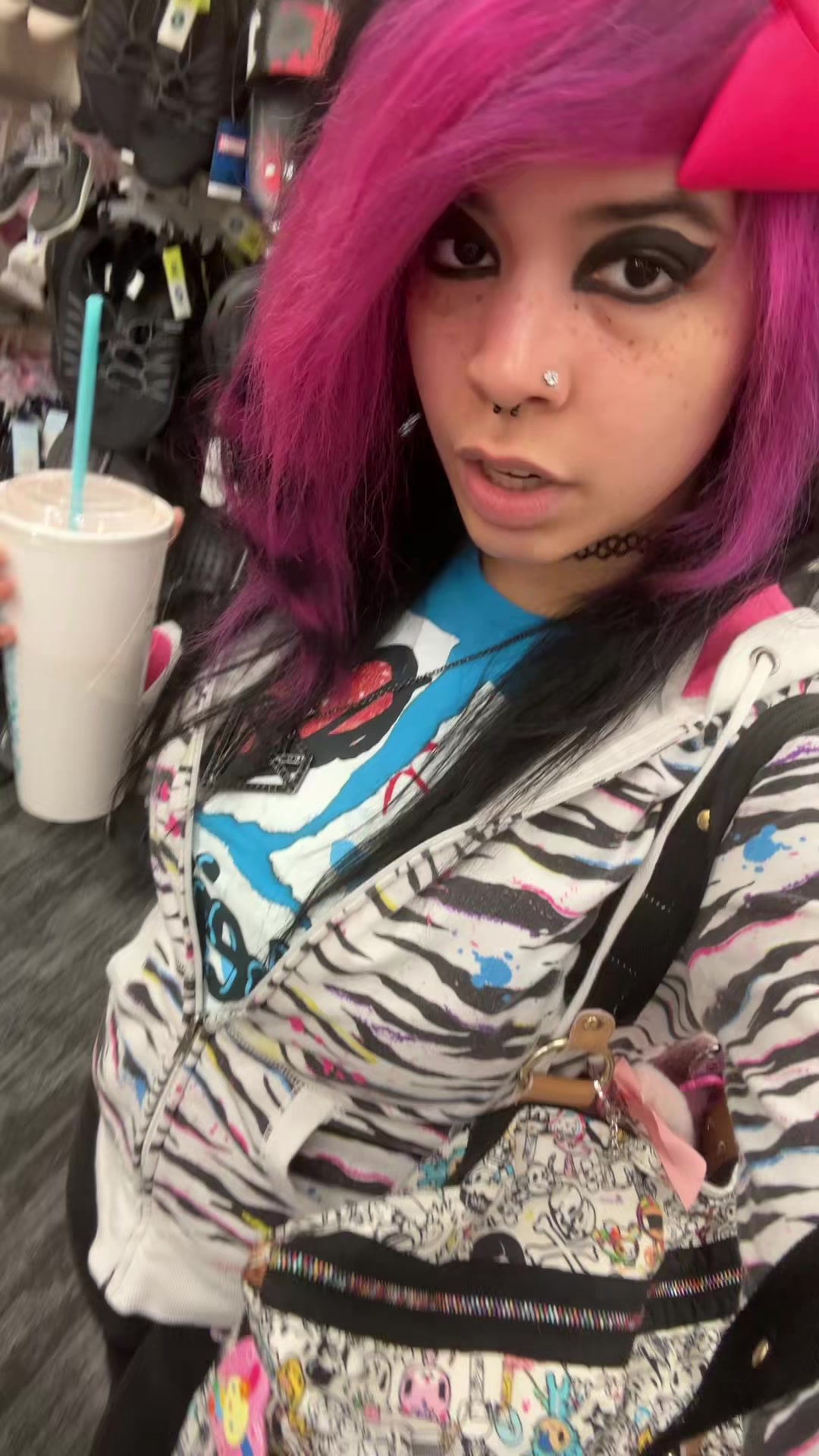 @pinktwi