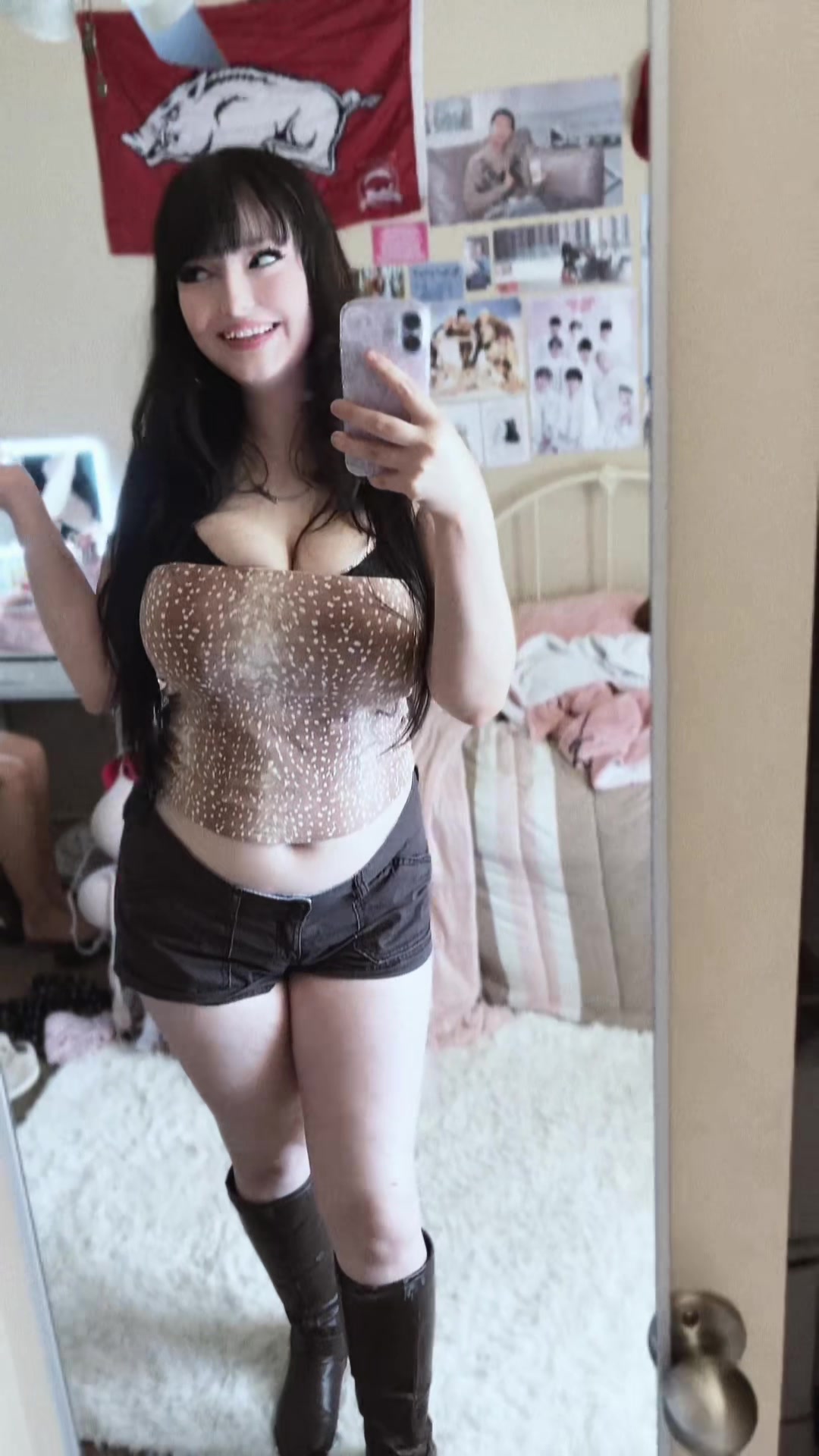 @bella⁷