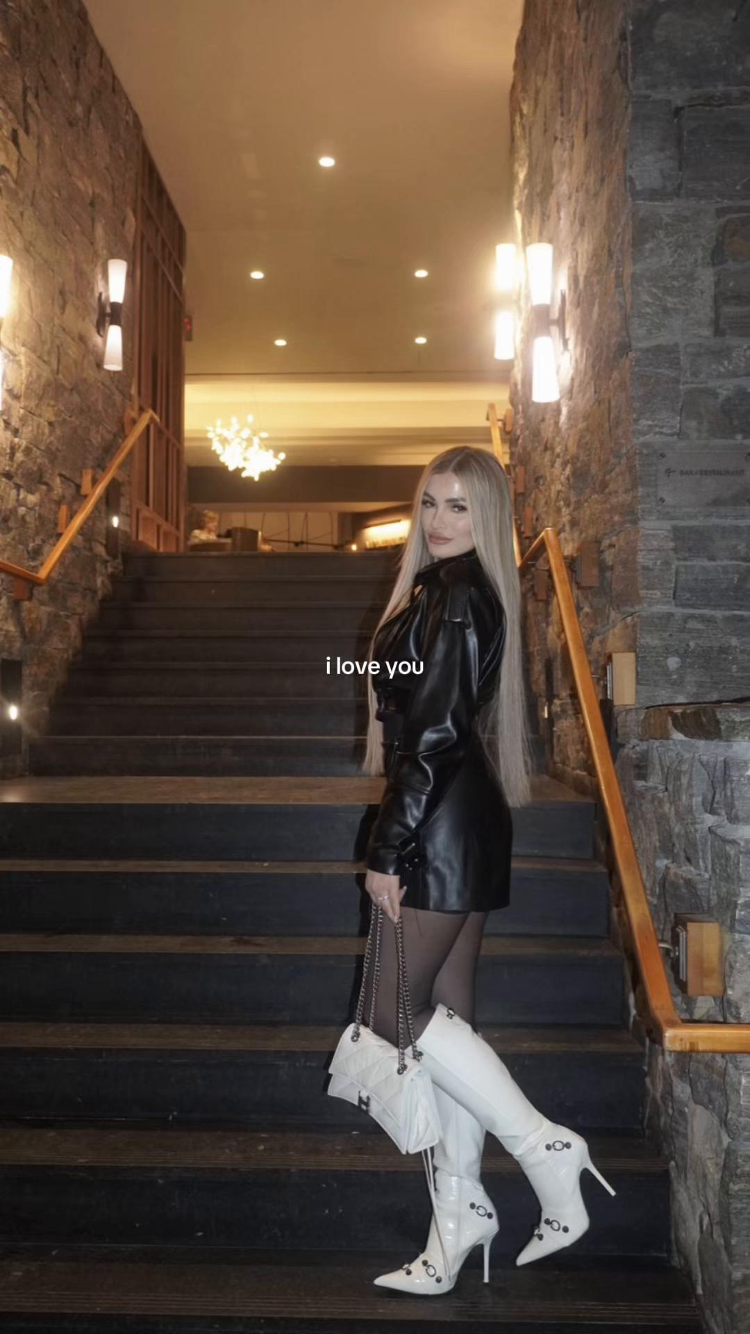 @Xhulia Kreka