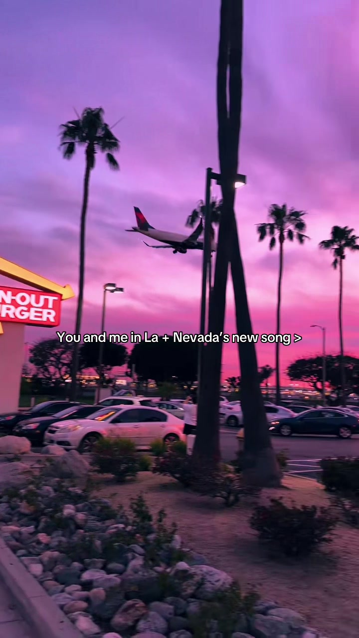 @NevadaLife👾