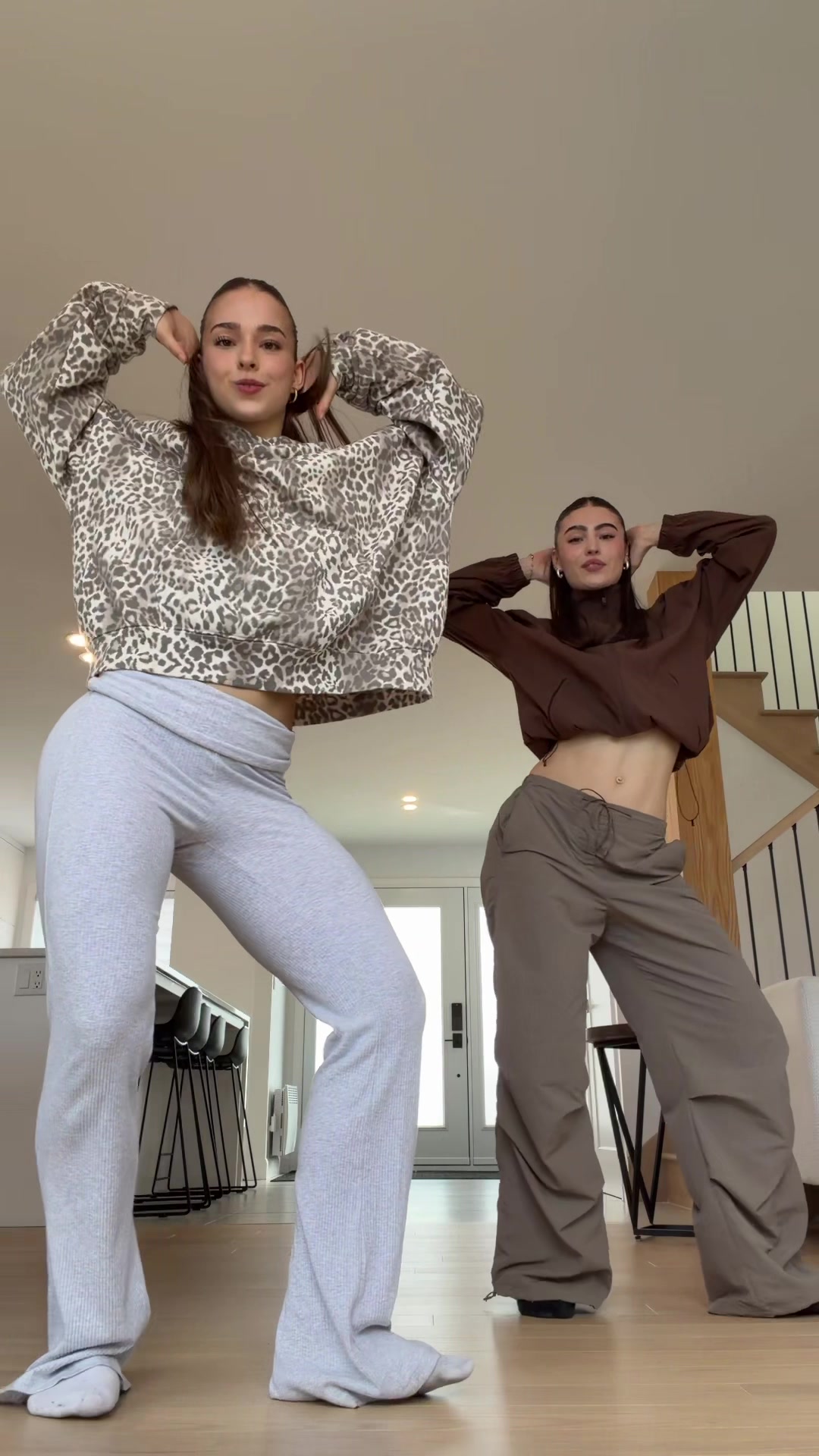 @Beginsisters Official