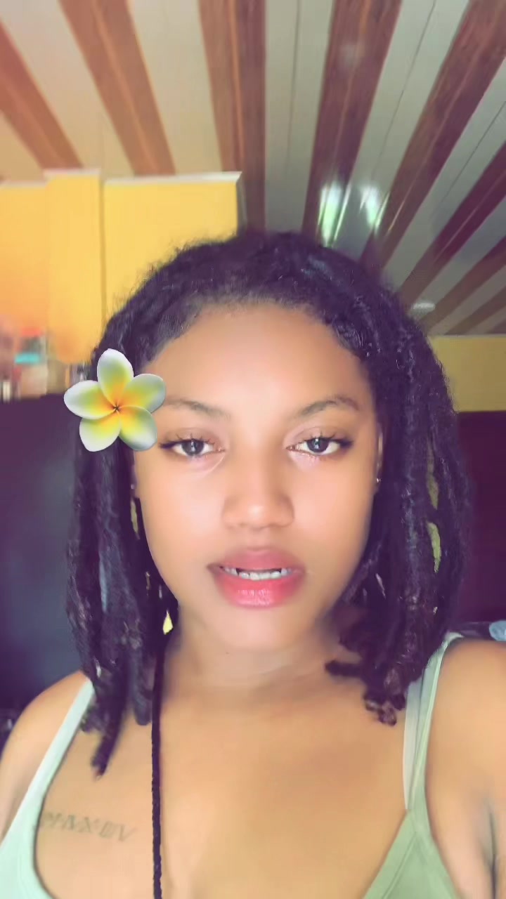 @🤍Holly🤍