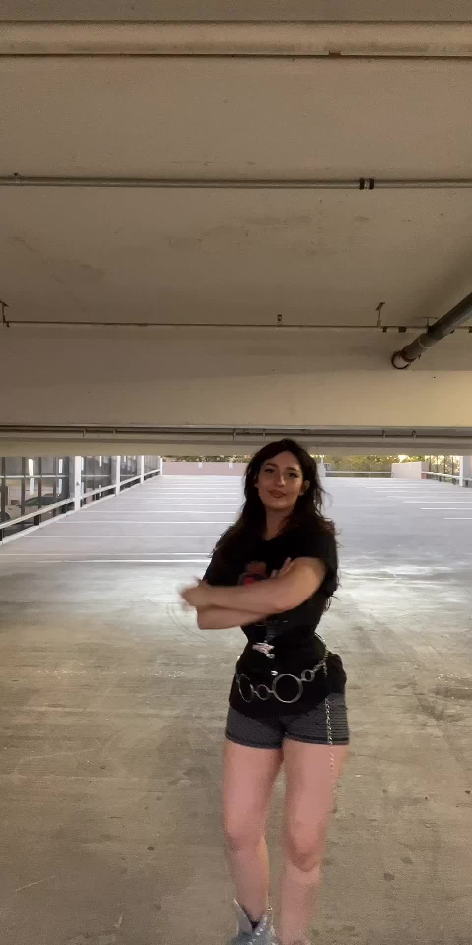 @Jada - Roller Dance Burlesque