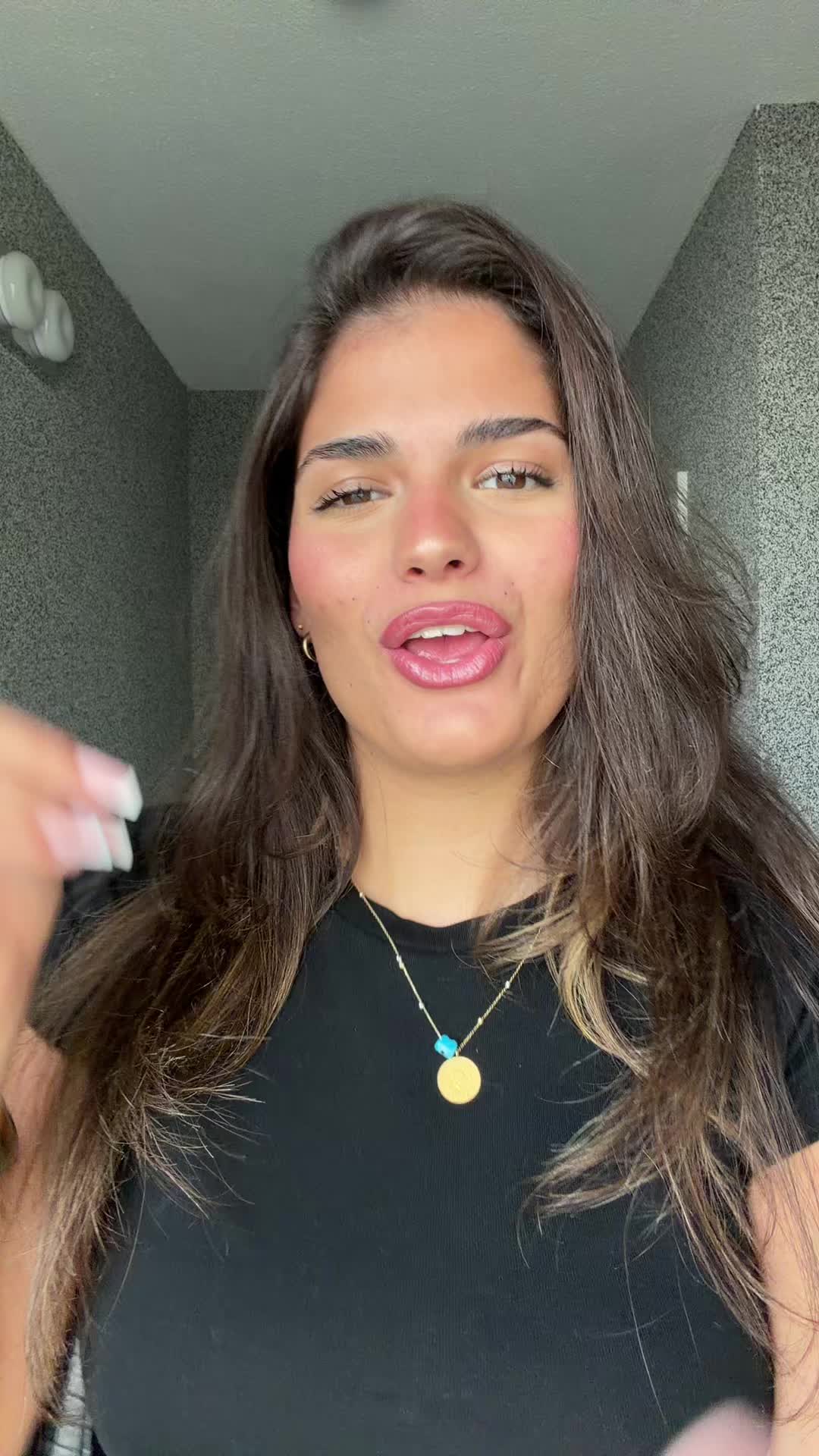 @ayesha