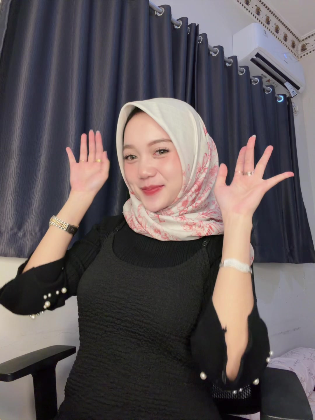 @femiitaa