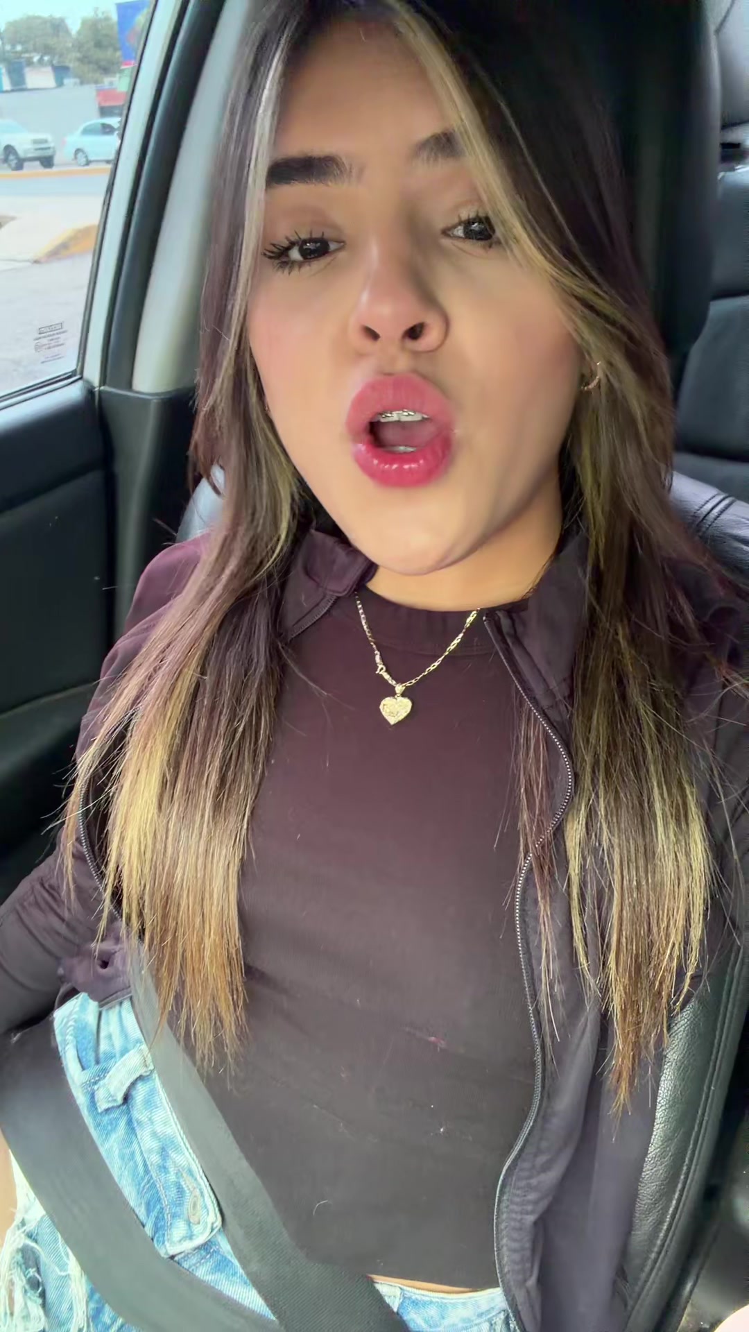 @Nicole campos