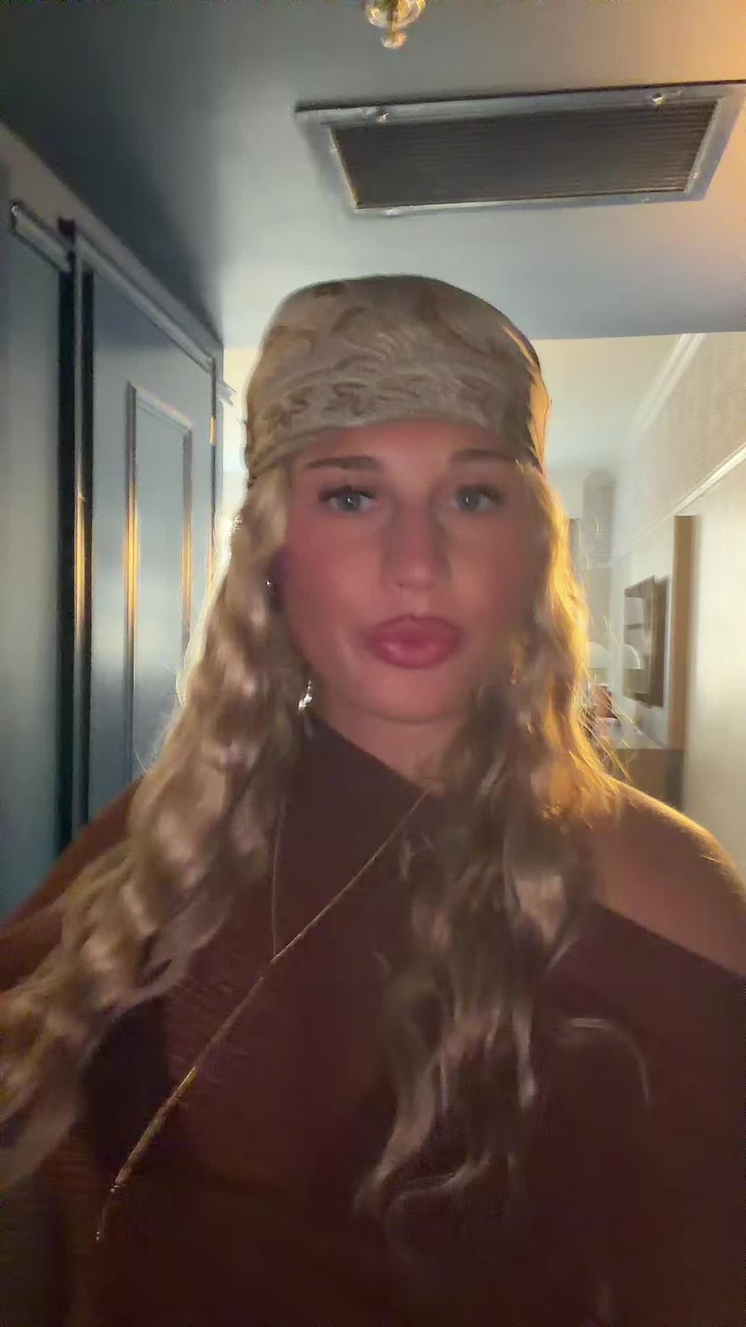 @sophia