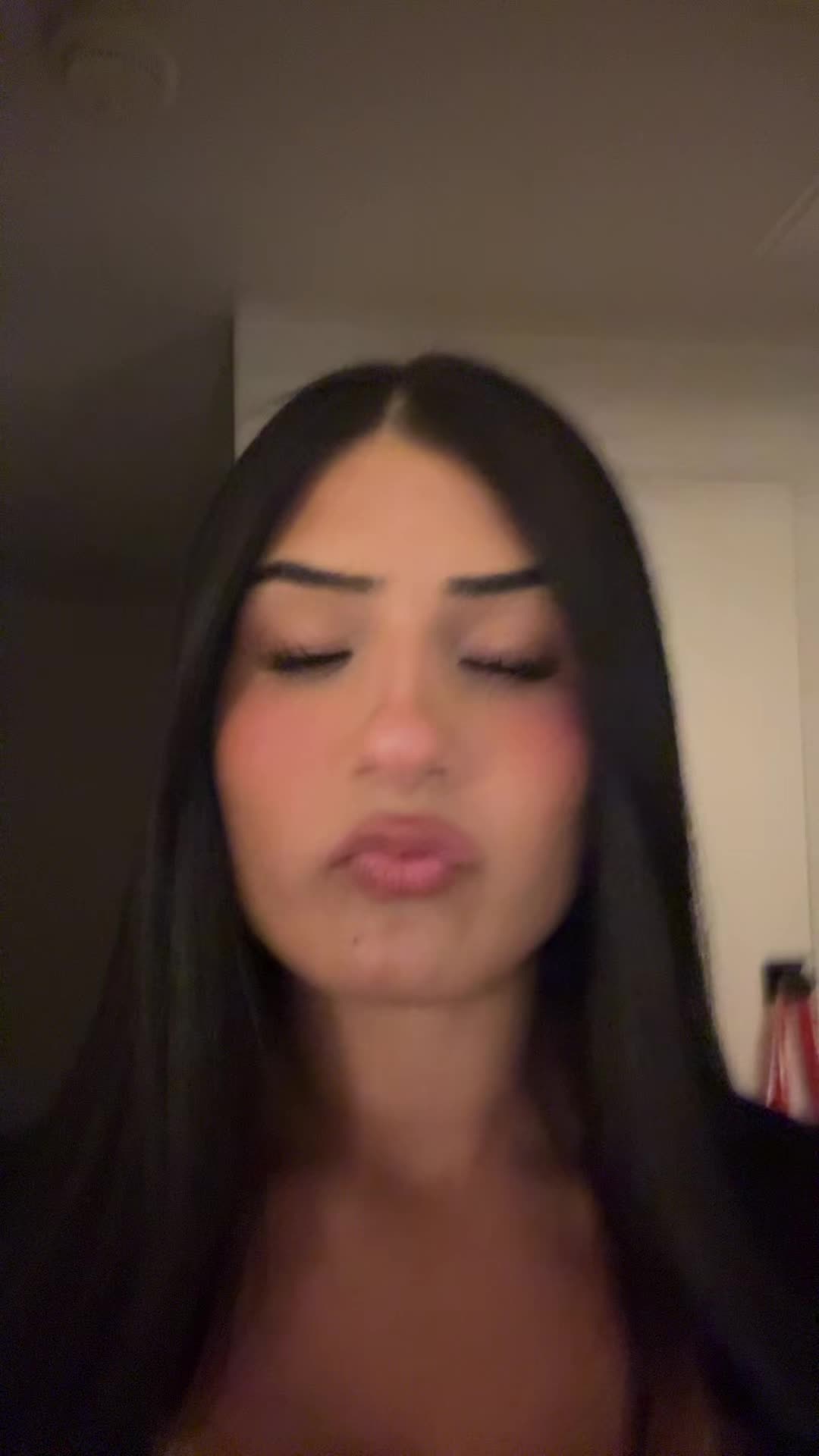 @🍍