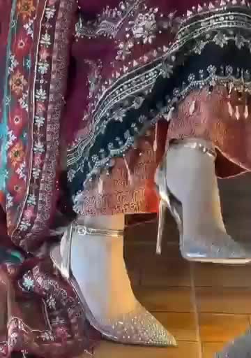 @Cute pathani