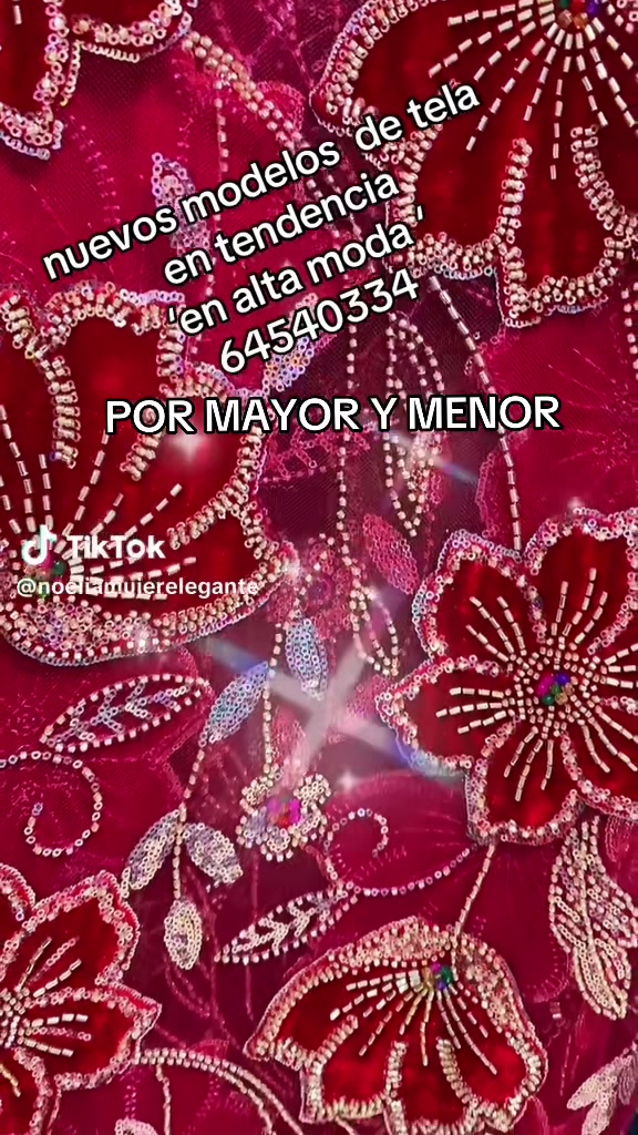 @Noelia Mujer Elegante