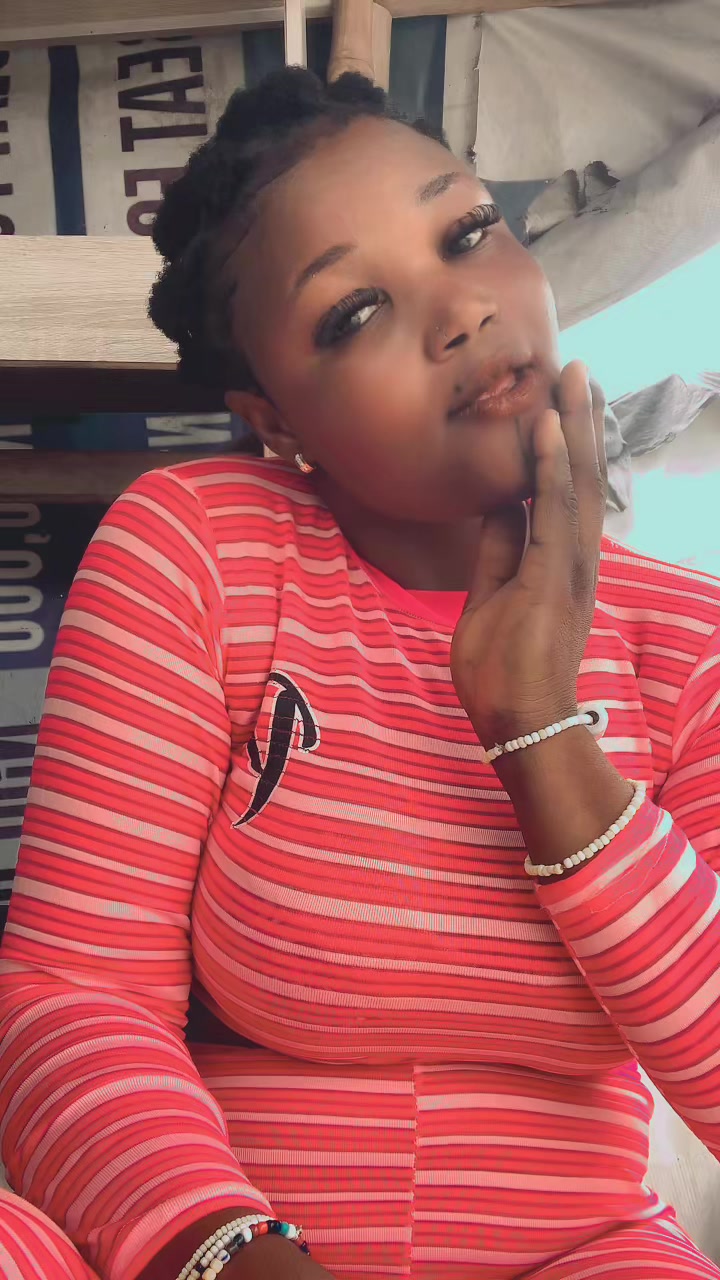 @Anikeade💕💕🥹