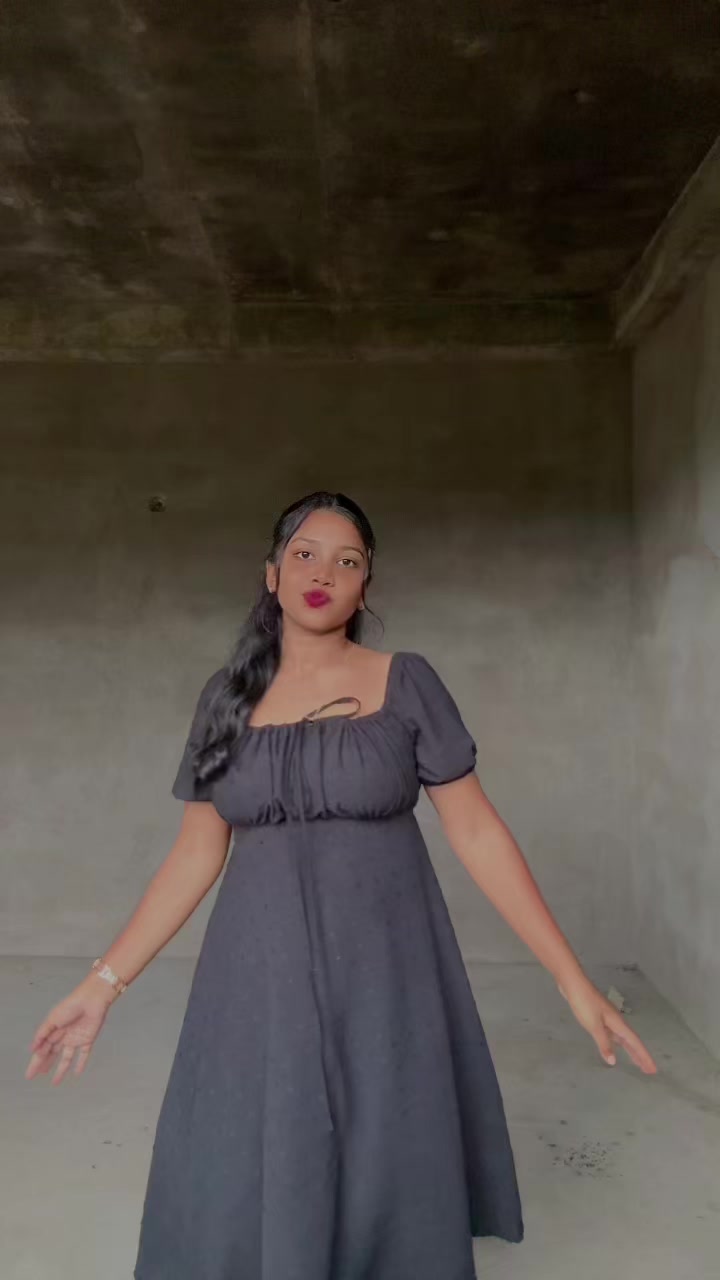 @ᥫ᭡ AYO_🧸💞 :)