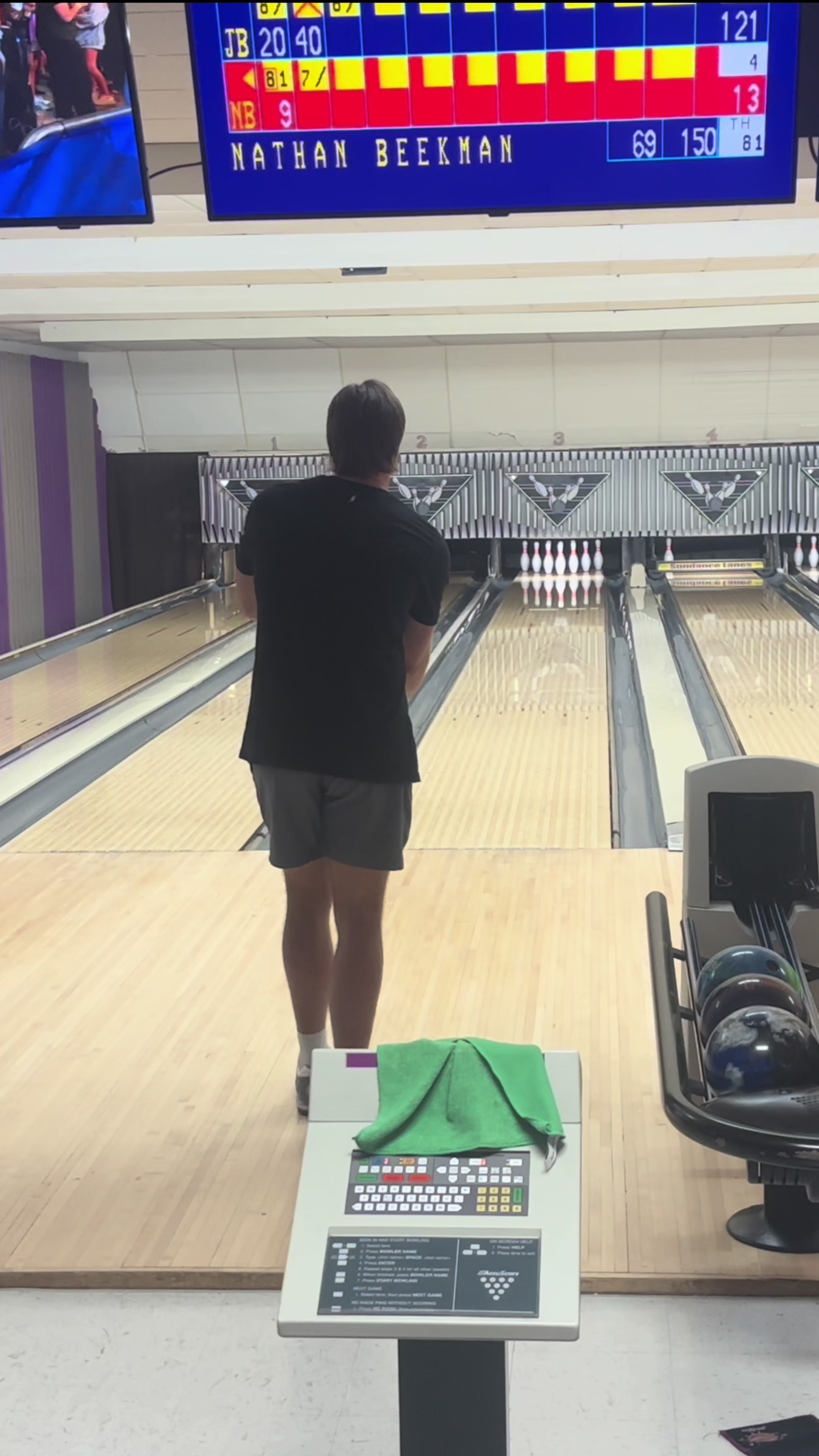@BowlingByBeek