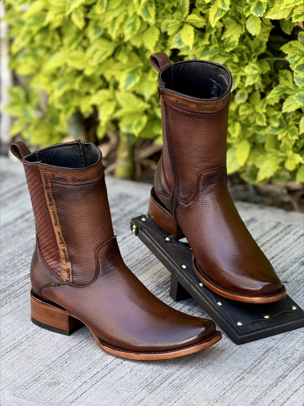 @Lara Boots