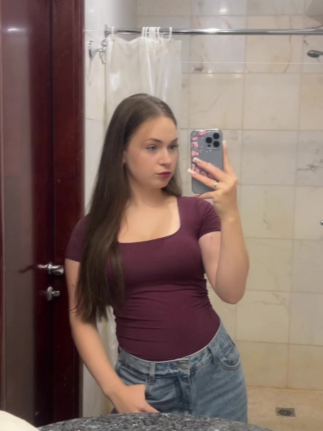 @elissew0