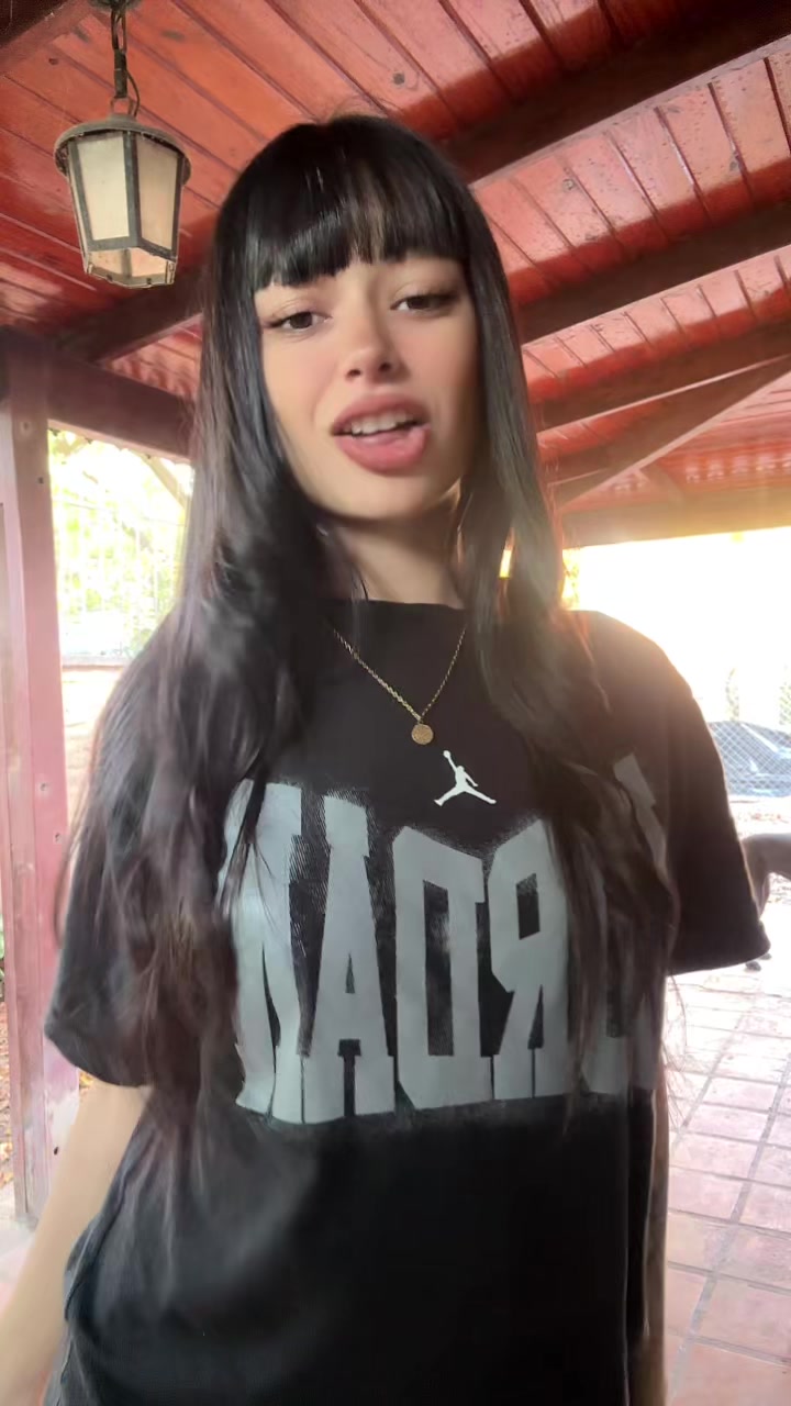 @Lara 💋🥷