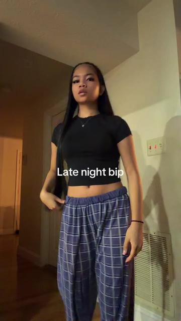 @shegeekdasf