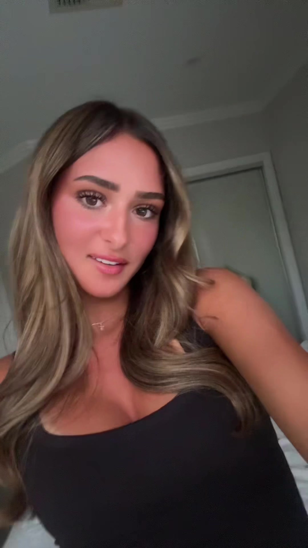 @lara lozanovski
