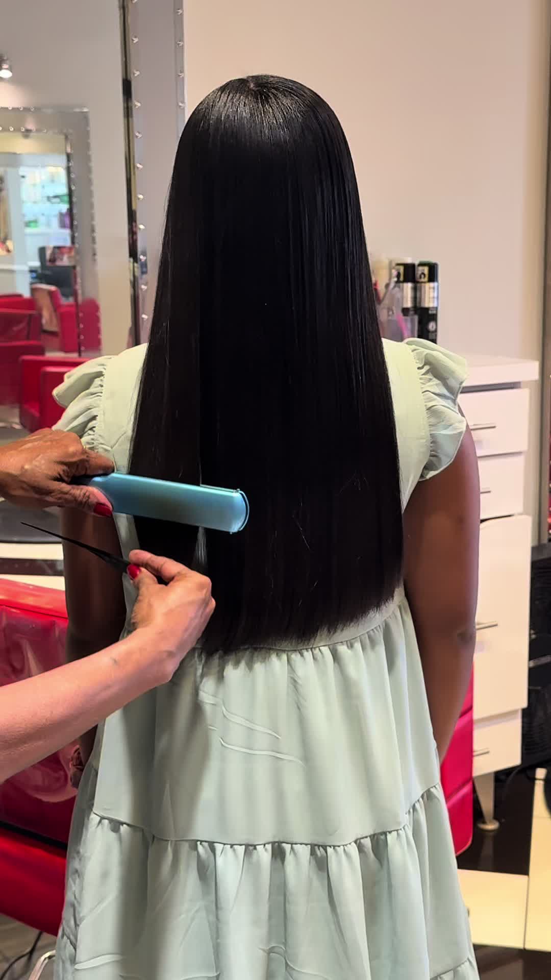 @Salon 809