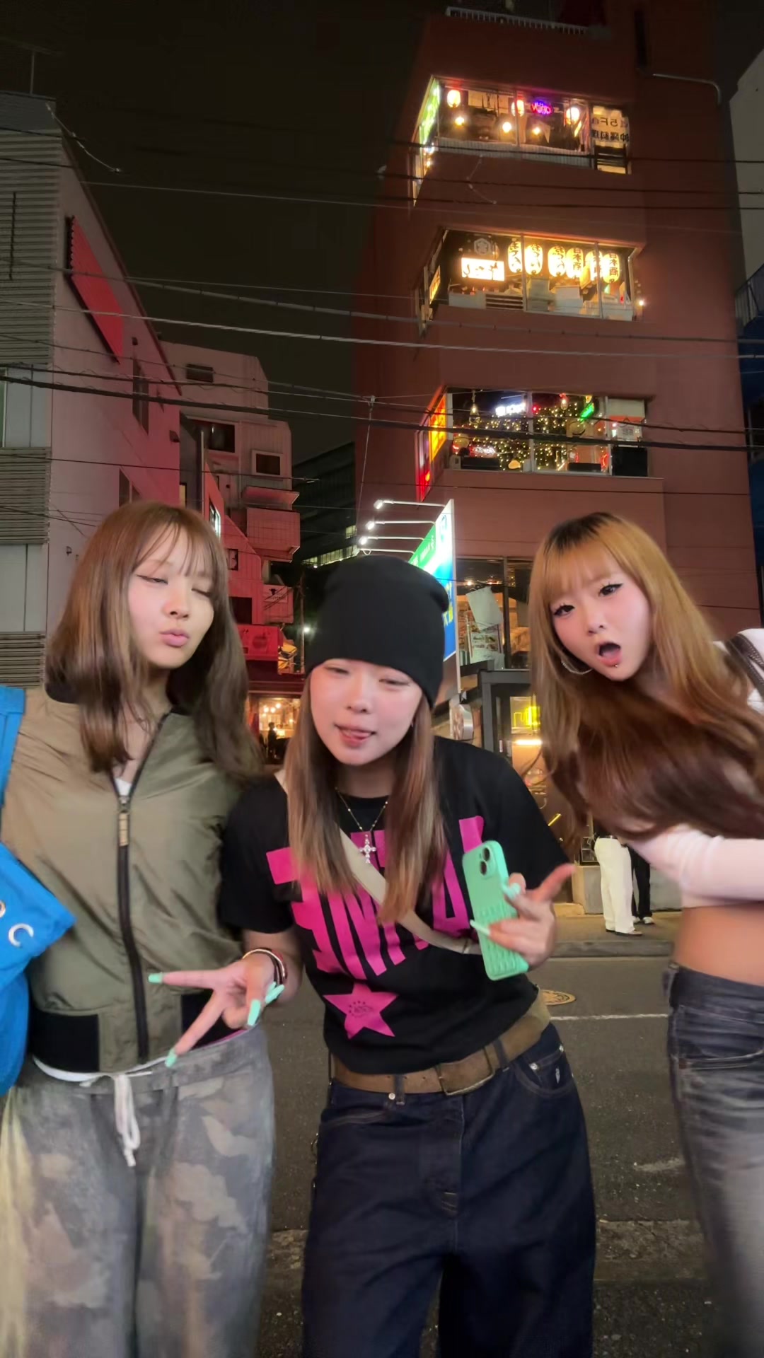@あおり