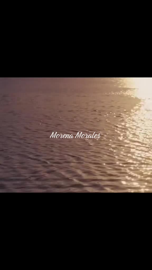 @Morena Morales