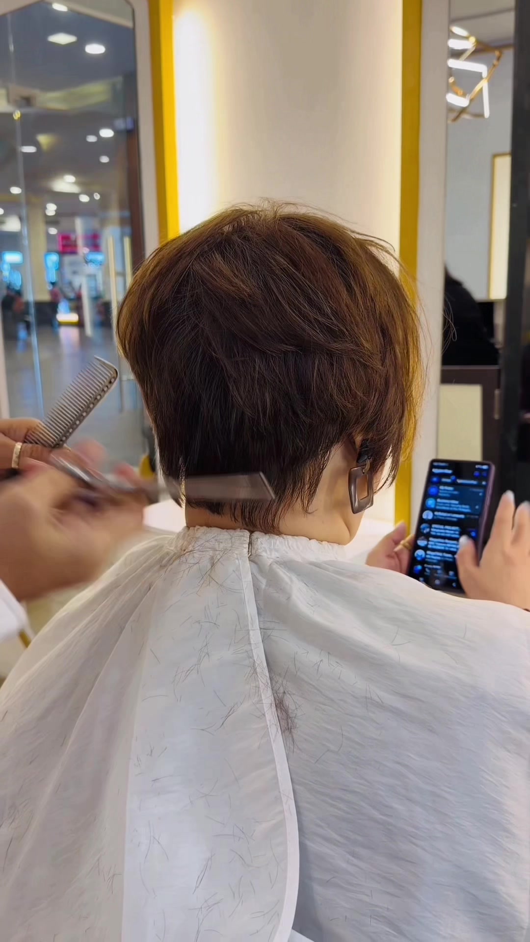 @HECKTOR’S SALON