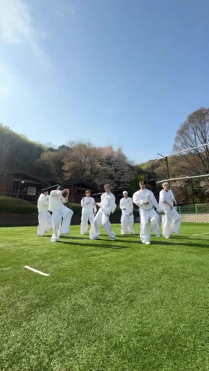 @Allyzwonᥫ᭡⋆