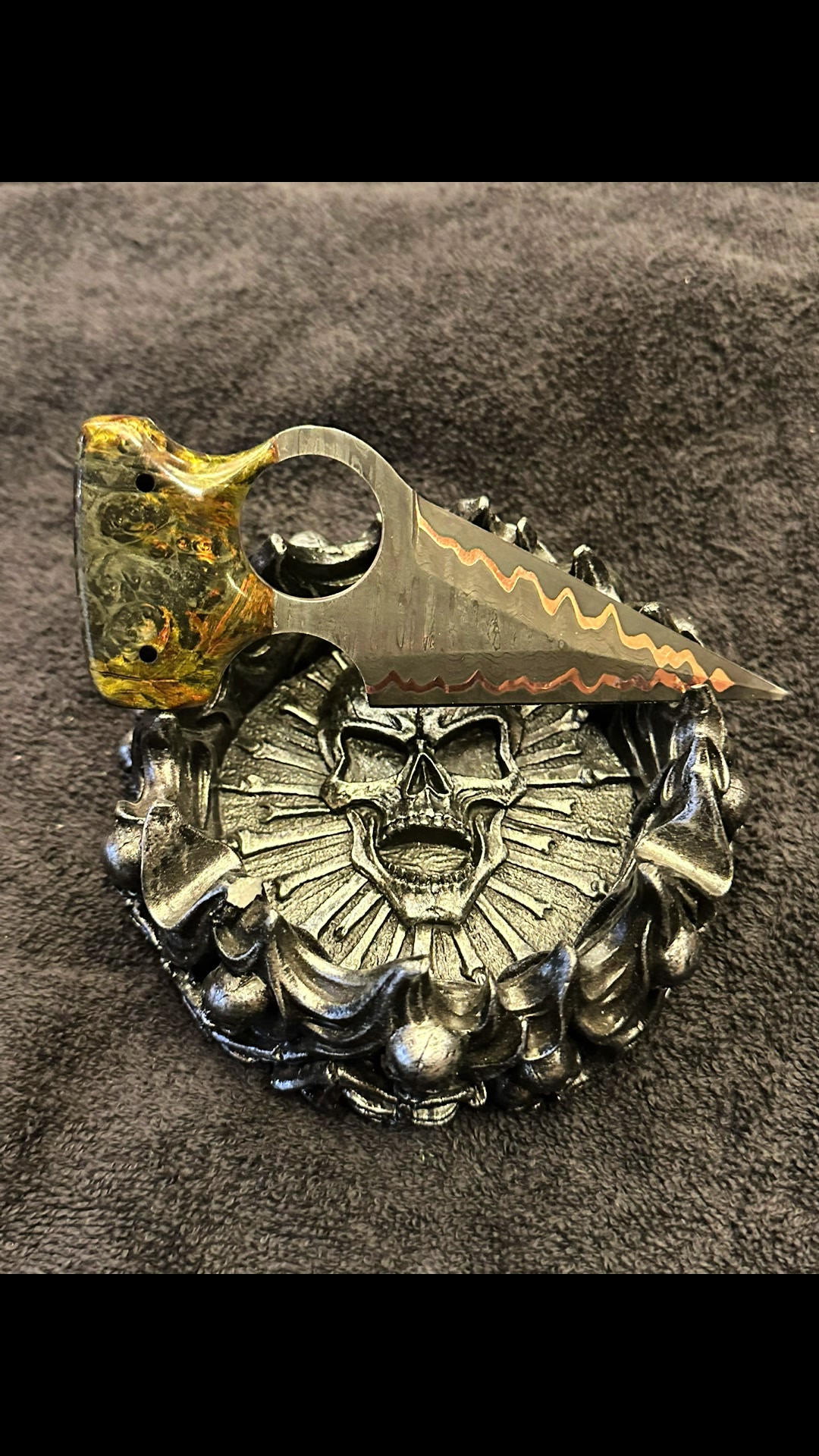 @Adams knives