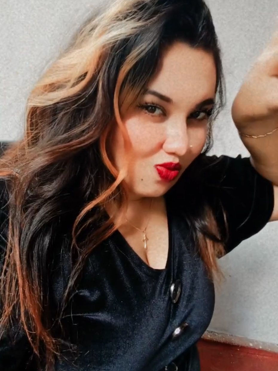 @🎶Imosha Maldeniya🌹