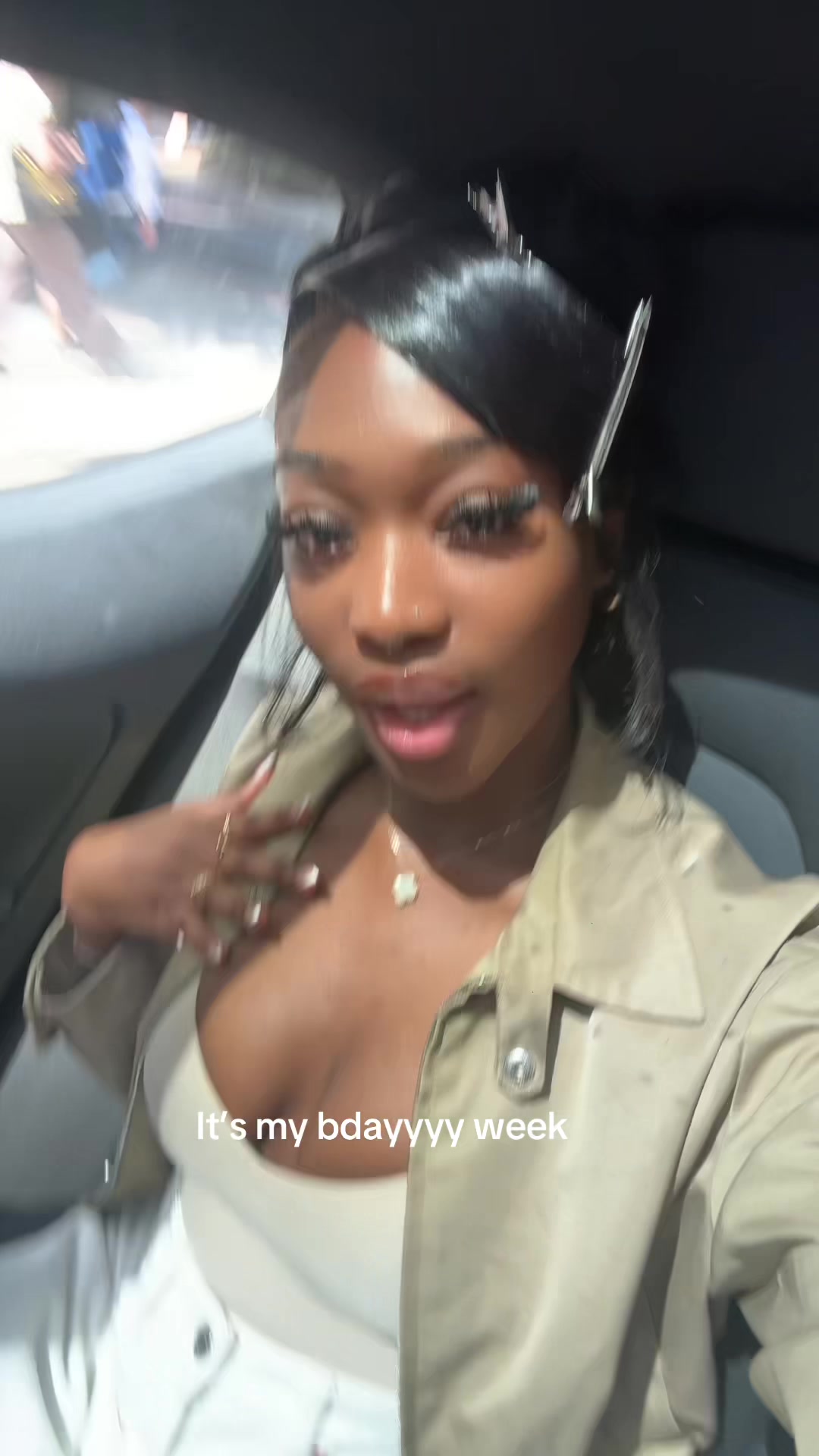 @chanelleakua