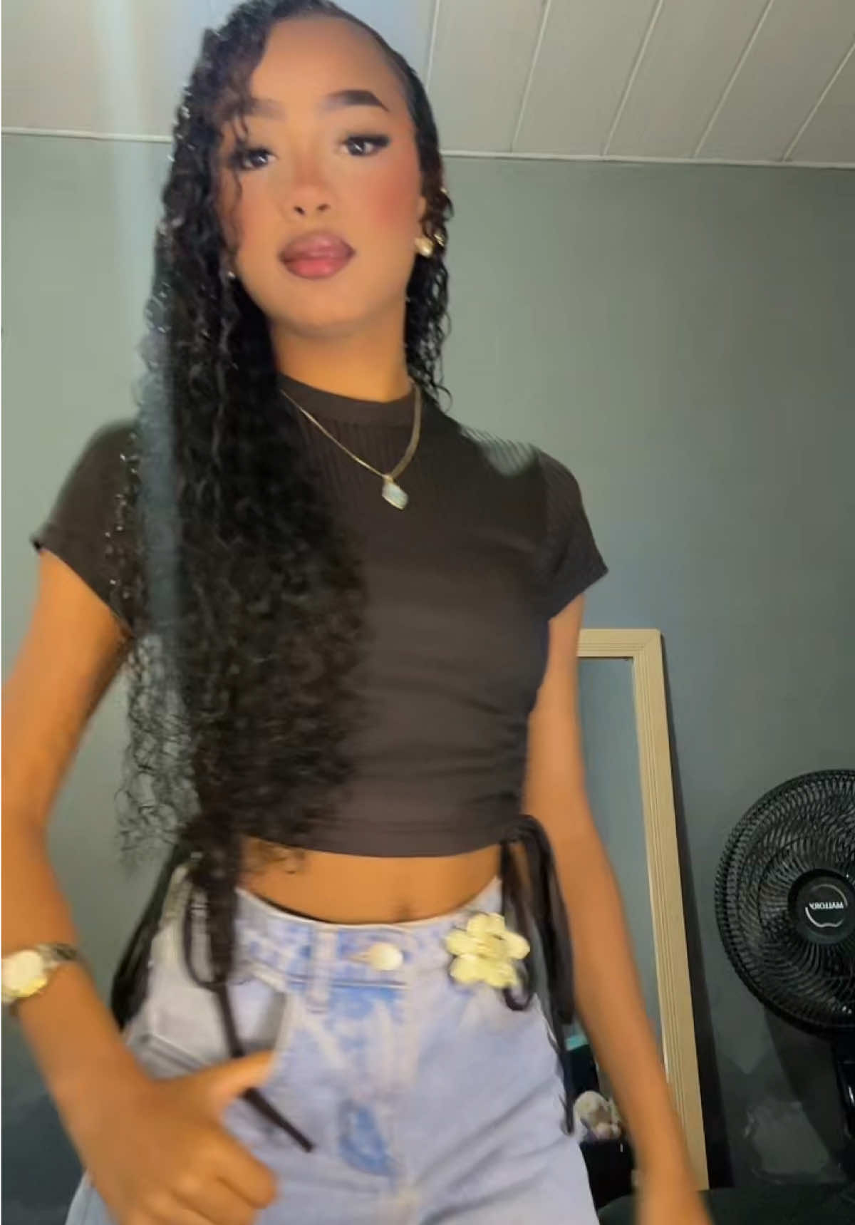 @x_clara4