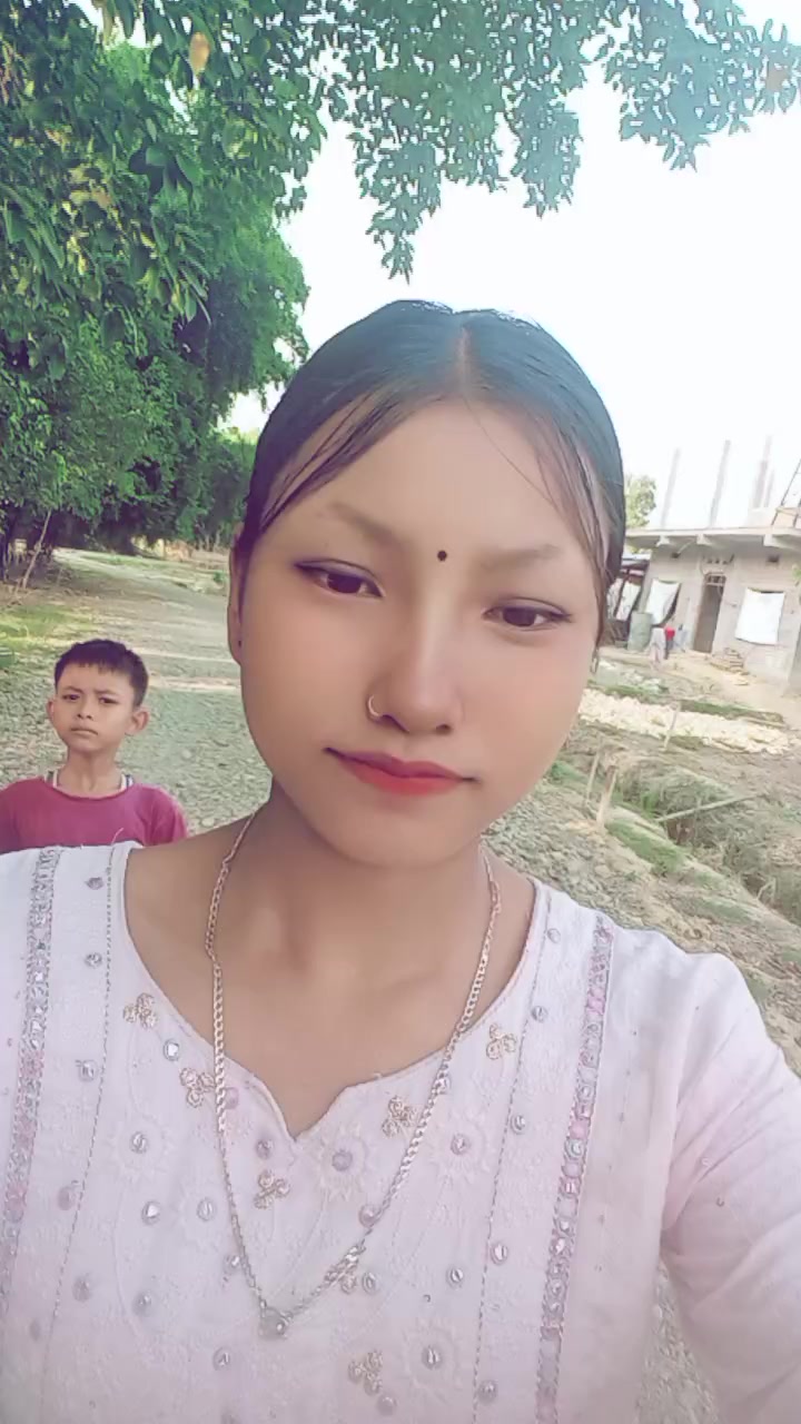 @Mrs. ThaRuNi ❣️