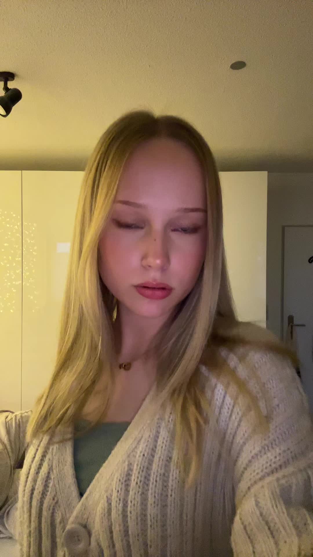@anna