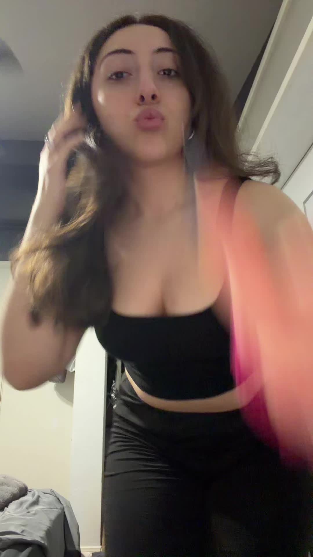 @🪩