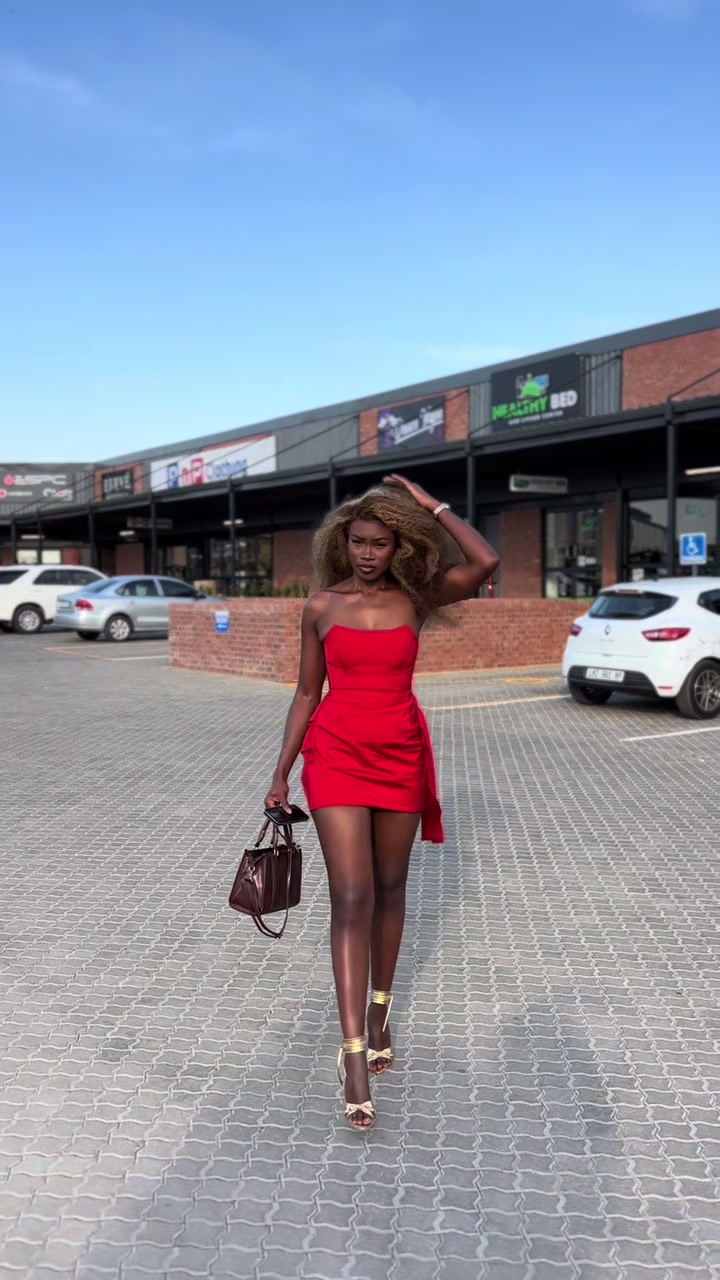 @Lindeka Zulu
