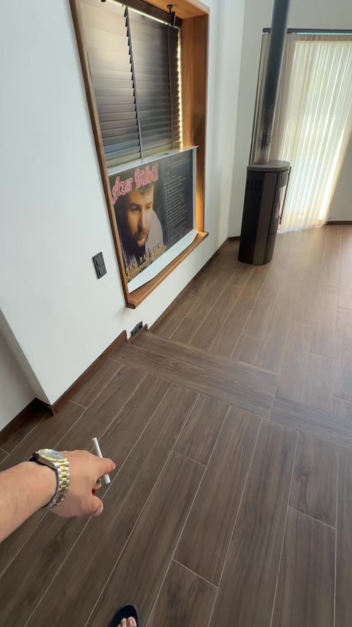 @AVCI