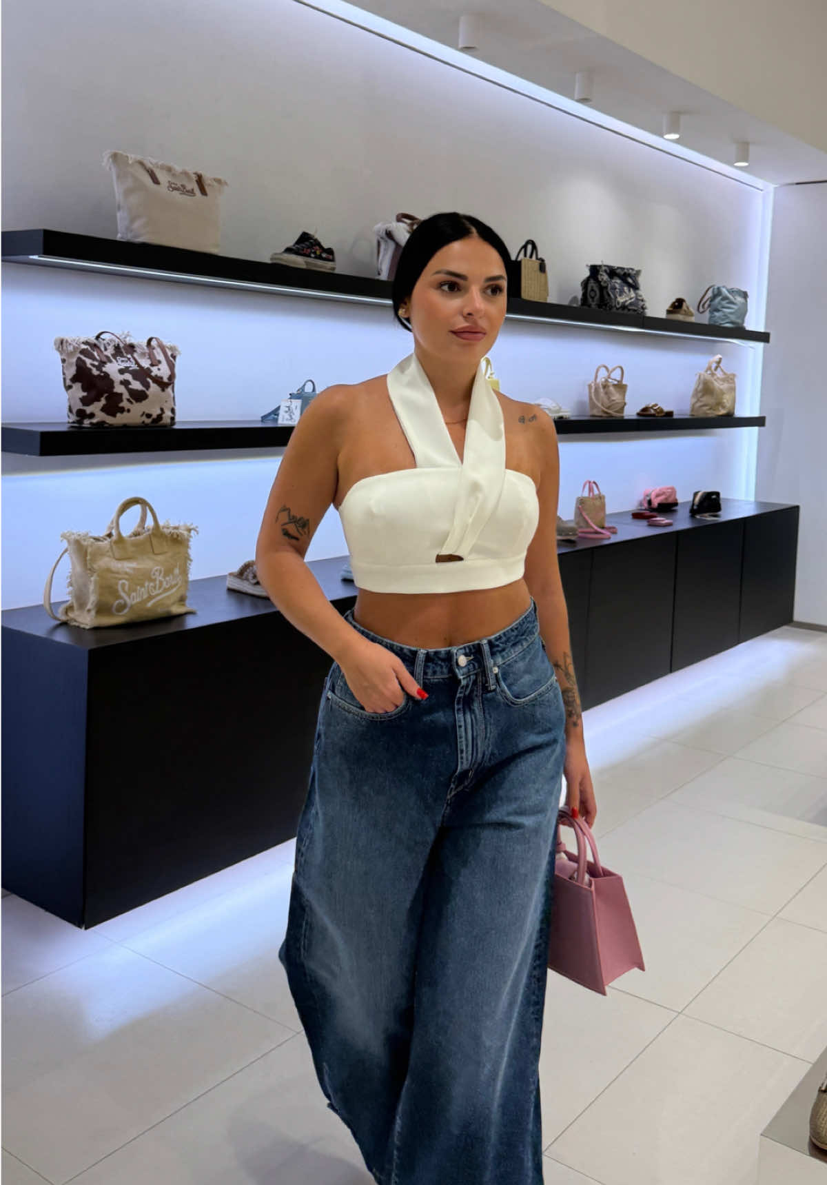 @RODRIQUEZ STORE