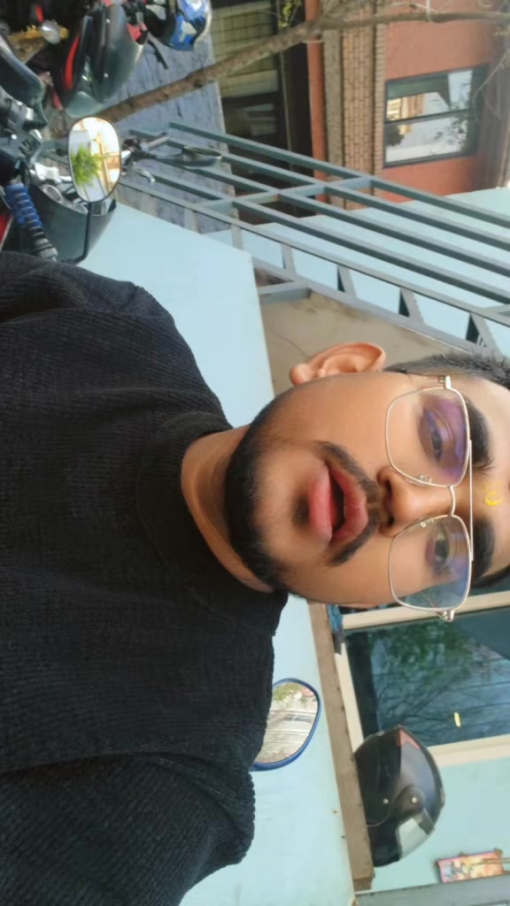 @Virodh✨