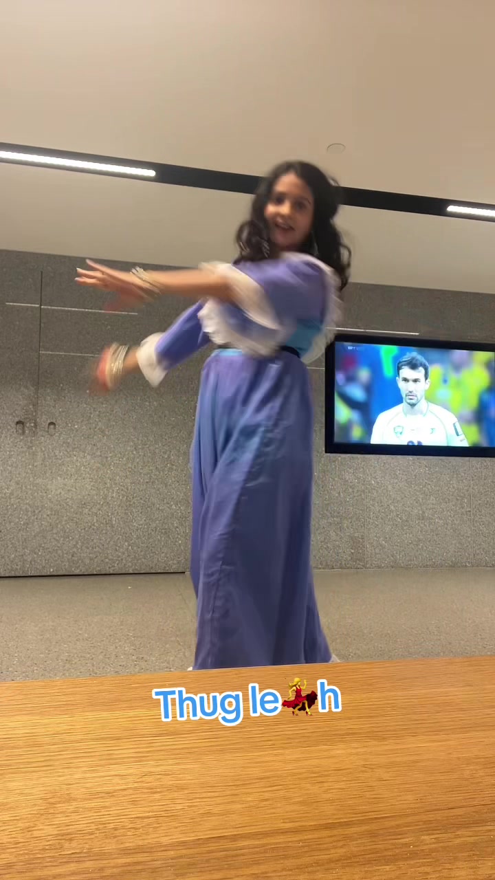 @(nidhzazz) Dr. Nidhi Joshi