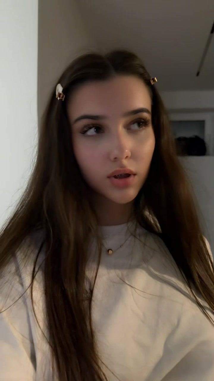@Аня🤍
