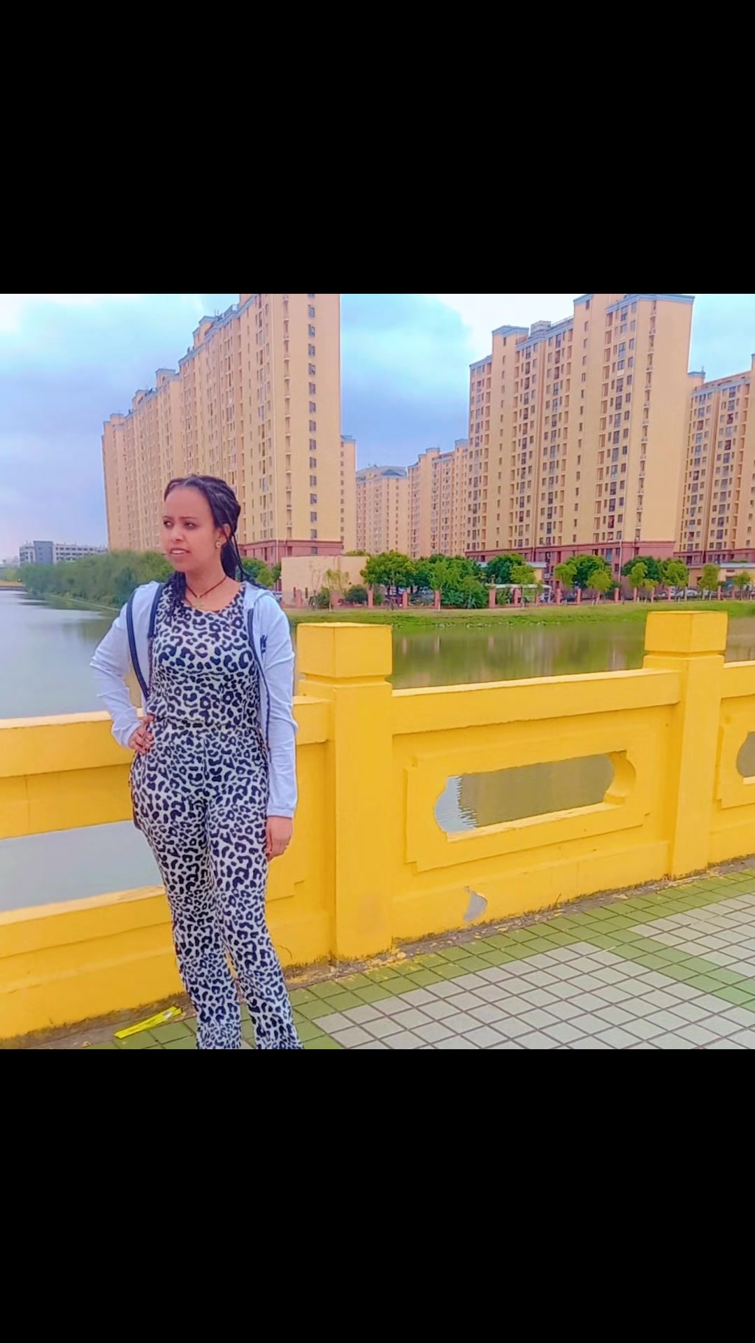 @ሜሉ የናቷልጂ
