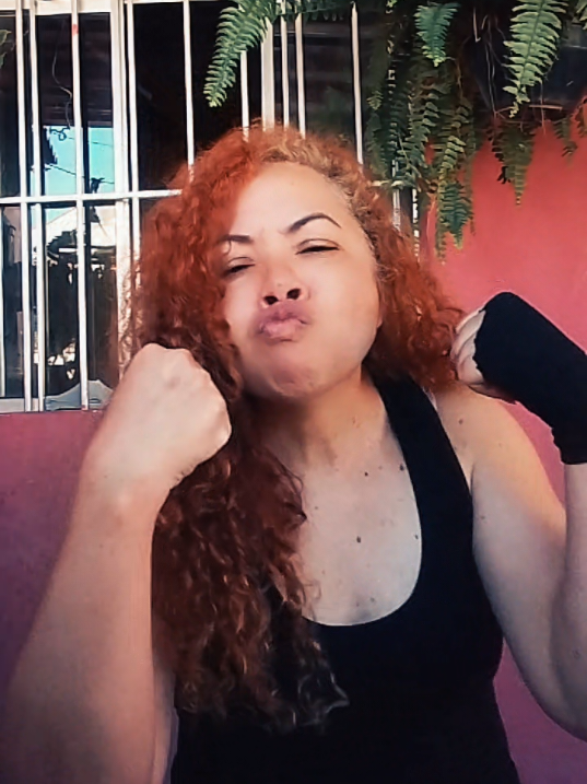 @Baiana loira