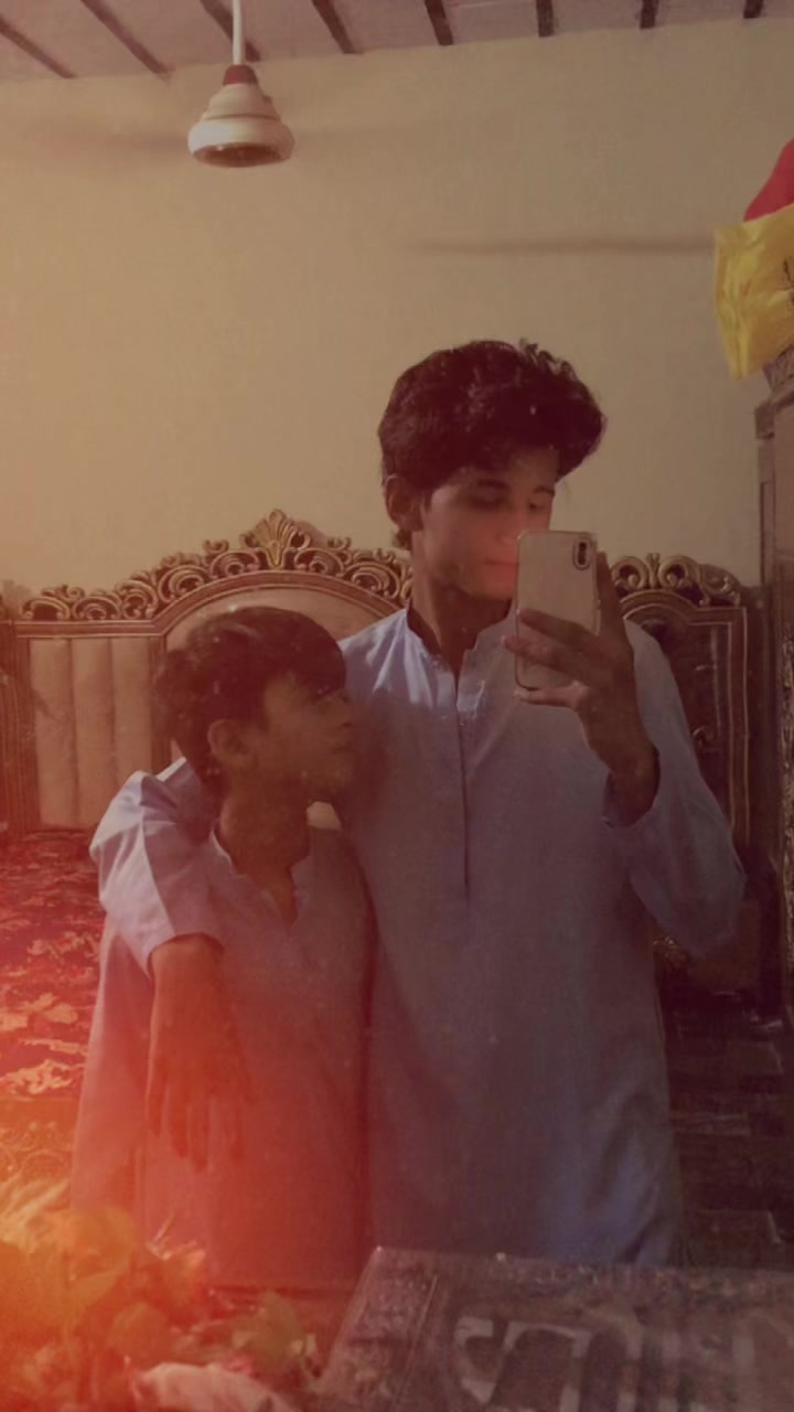 @BIlALKHAN 🇧🇹. 377. 🇧🇹